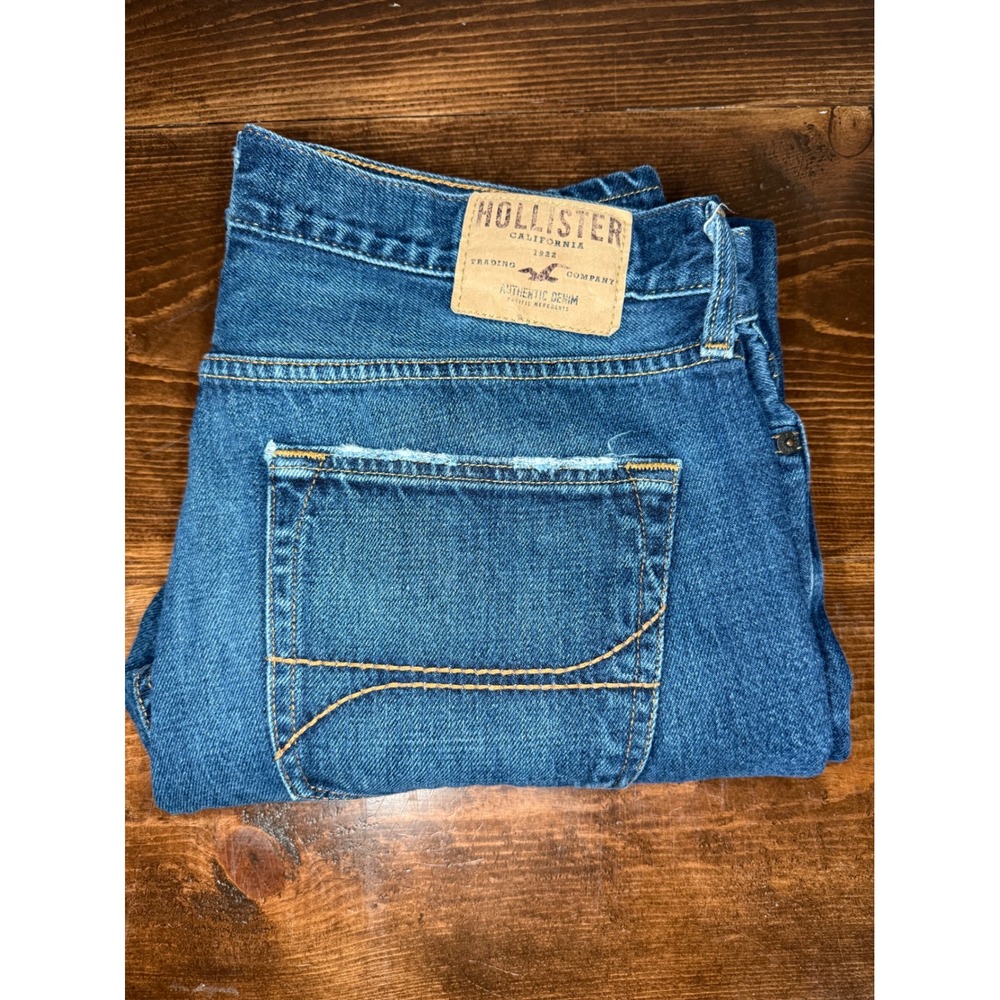 Hollister Classic Straight Leg Jeans Mens 34x32 Medium Wash Blue Denim 3E0916